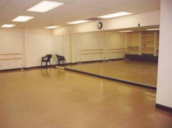 dance-studio-2med.jpg